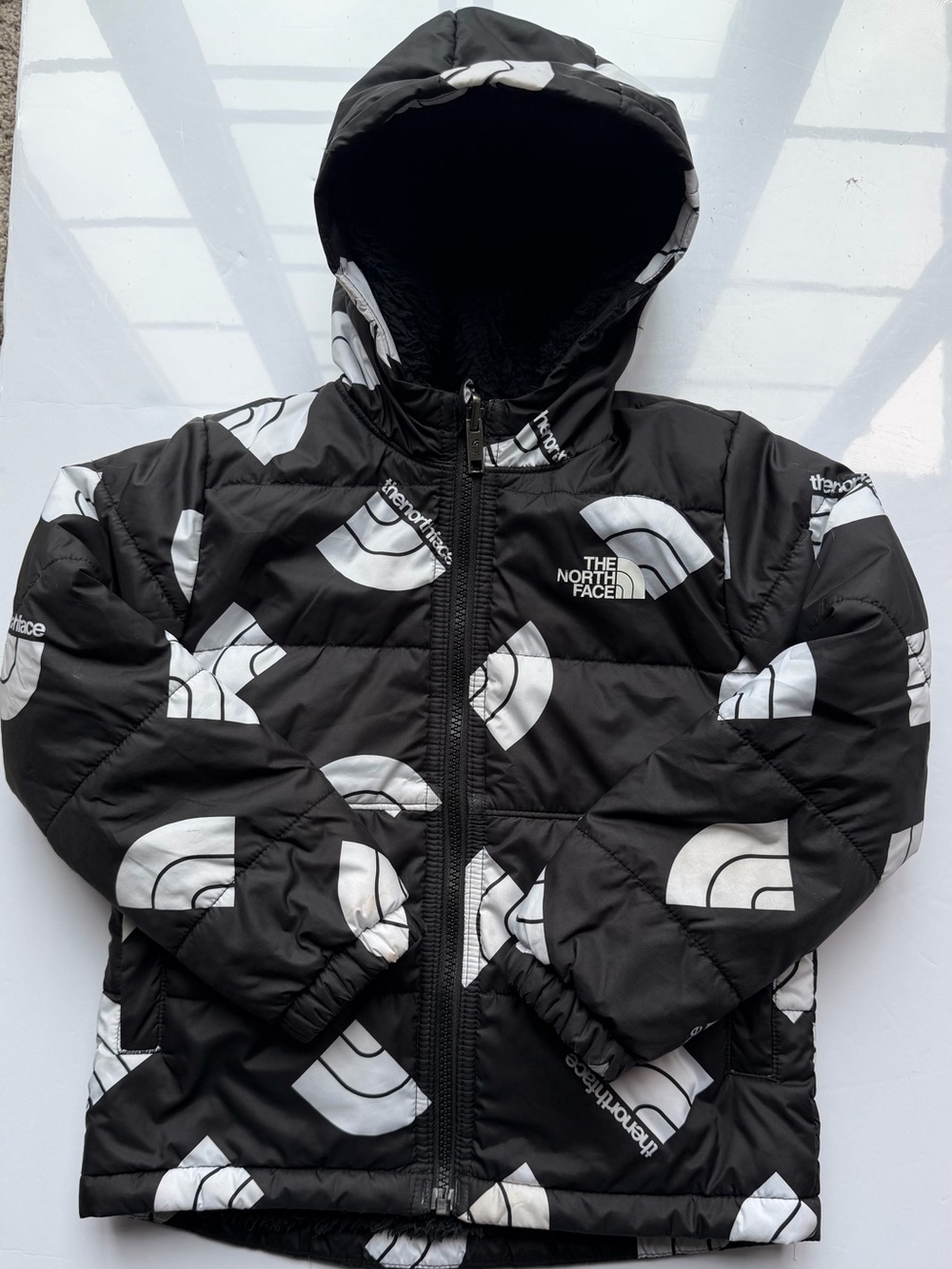 The North Face Toddler Reversible Puffer Jacket Black 5T Unisex